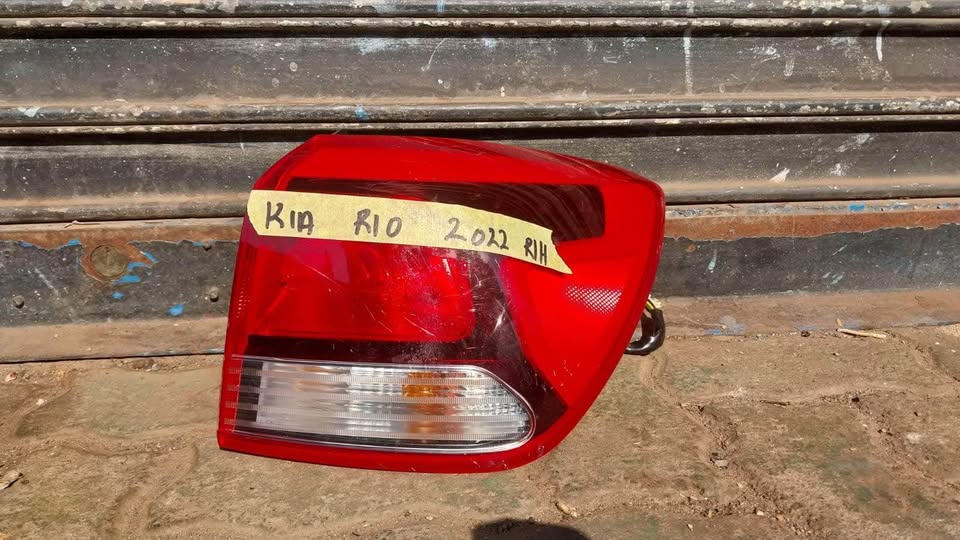 Kia Rio taillight 2022 - Private Seller Kia Rio taillight 2022 - Private Seller