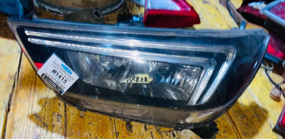 OPEL MOKKA X HEADLIGHT - Private Seller OPEL MOKKA X HEADLIGHT - Private Seller