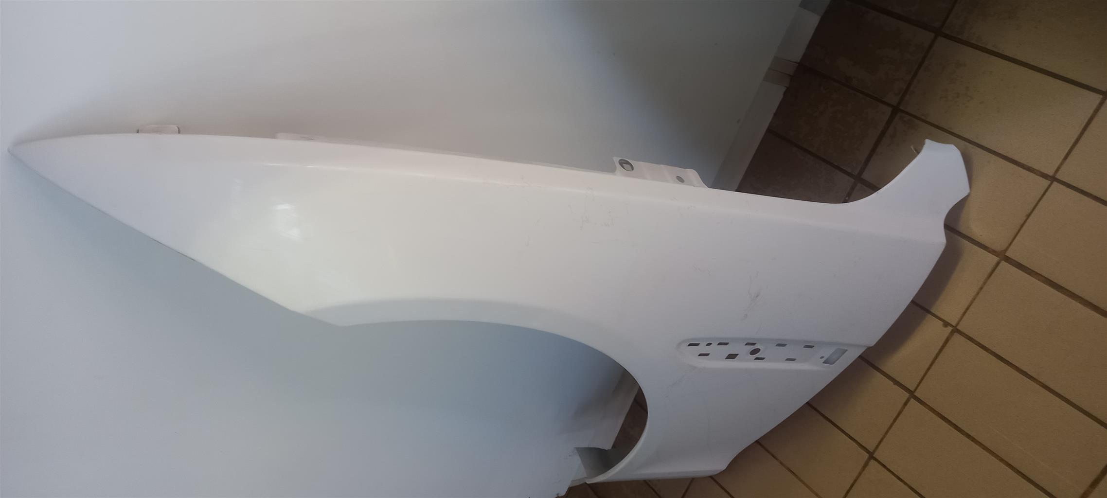 2019 XF JAGUAR FENDER LEFT SIDE IN A BEAUTIFUL CONDITION - Private Seller 2019 XF JAGUAR FENDER LEFT SIDE IN A BEAUTIFUL CONDITION - Private Seller