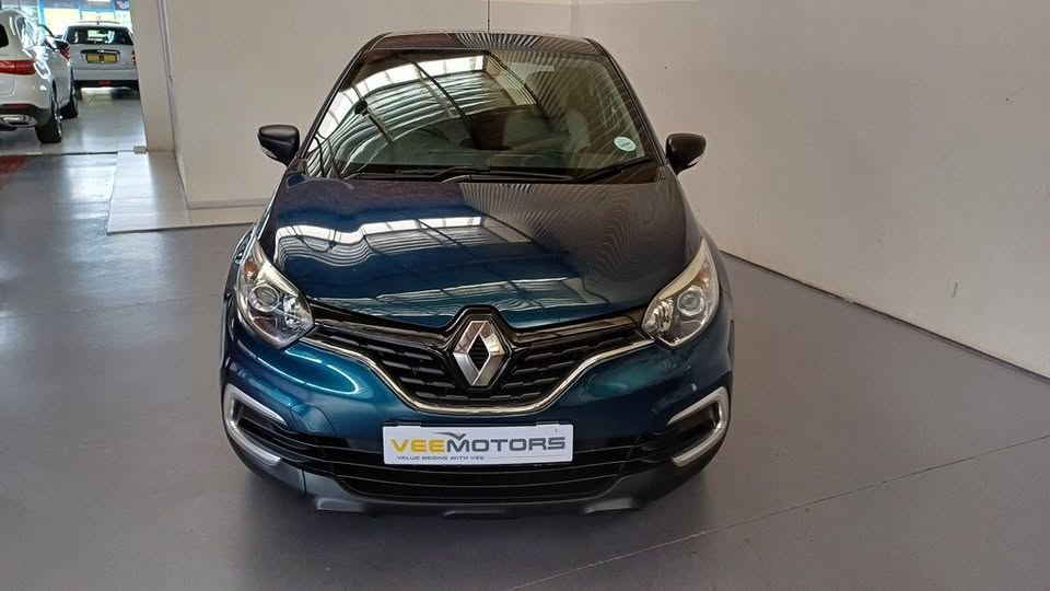 2018 RENUALT CAPTUR 900T BLAZE 5DR
