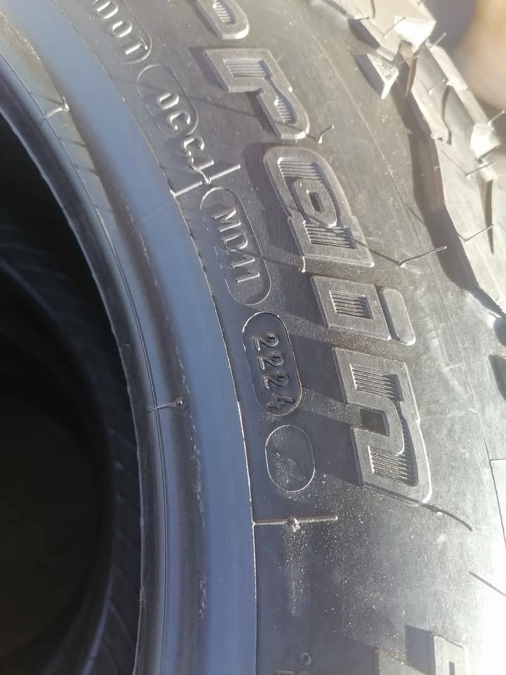 265 60 18 BF Goodrich Ko2 (NEW TYRES)