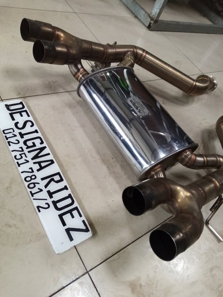 BMW EXHAUST M PERFORMANCE  M3/M4 POWER PIPES EXHAUST - Private Seller