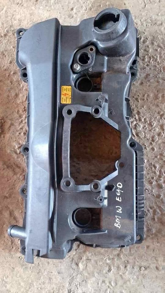BMW E90 tappet cover