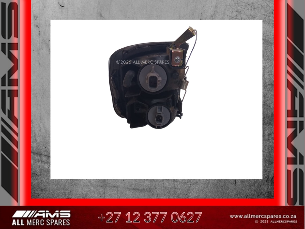 New Pajero Gen 2 Corner Lamp Left Front – For Sale!