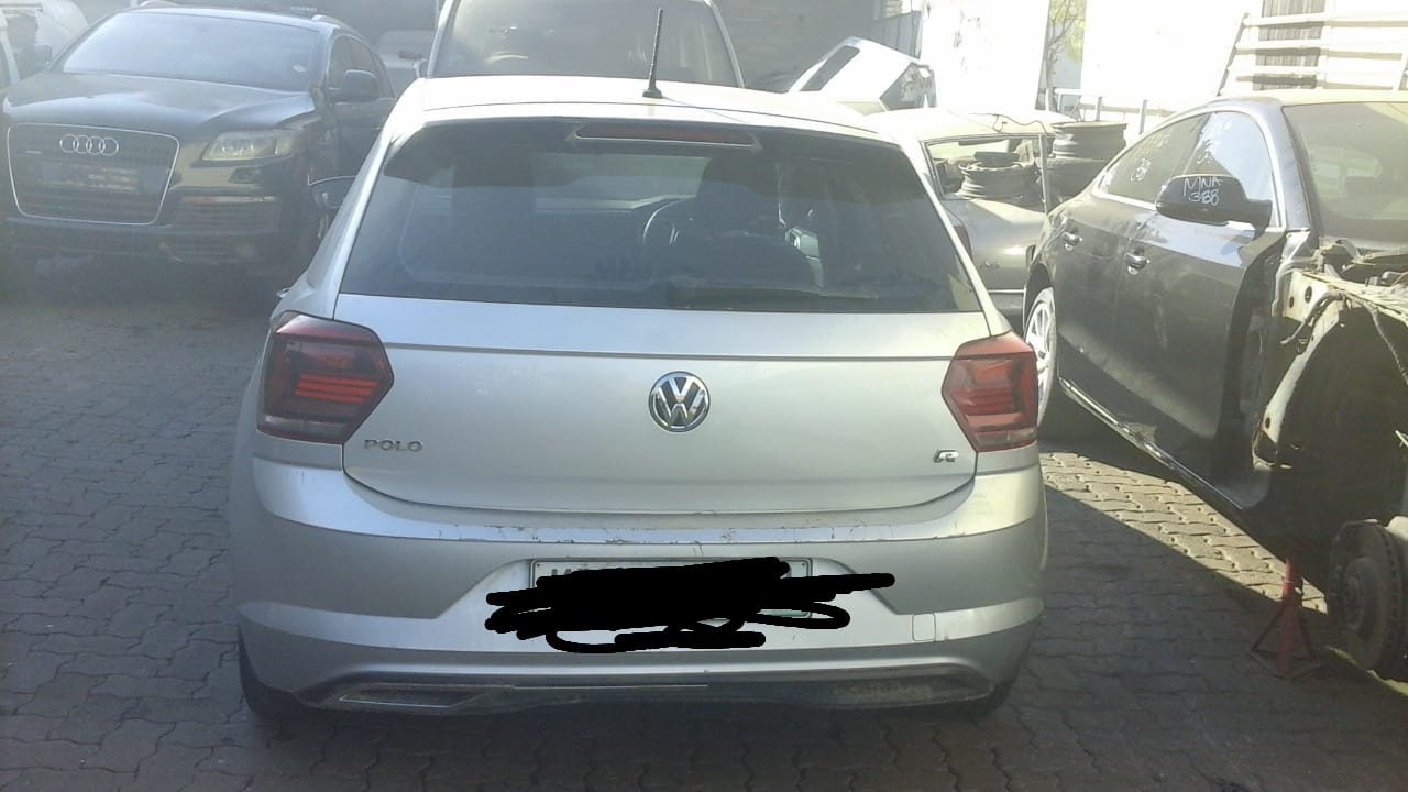 Polo 8 R for Stripping - Private Seller Polo 8 R for Stripping - Private Seller