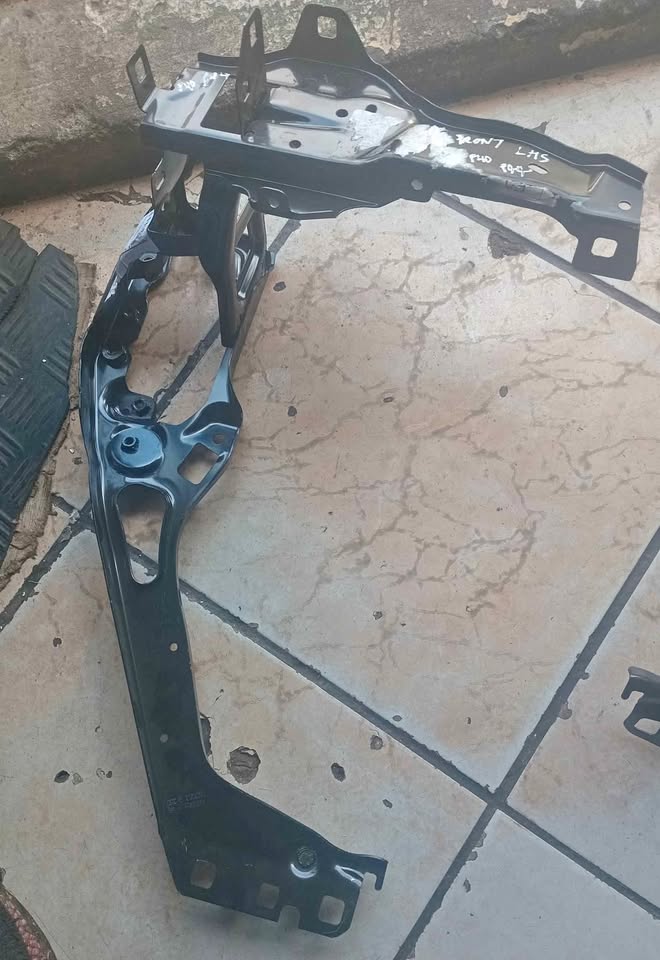 Bmw f44 left side bumper bracket - Private Seller Bmw f44 left side bumper bracket - Private Seller