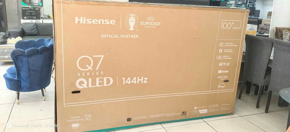 Brand new hissense 100 inch q7 TV on special