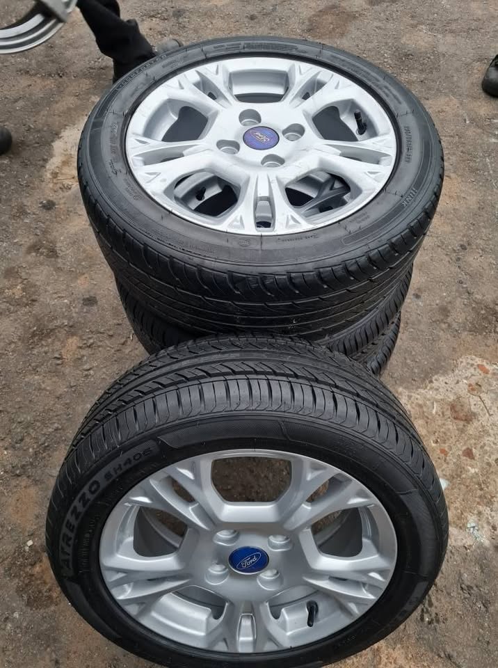 Ford Fiesta original alloy mags size 15+tyres still in good condition - Private Seller Ford Fiesta original alloy mags size 15+tyres still in good condition - Private Seller