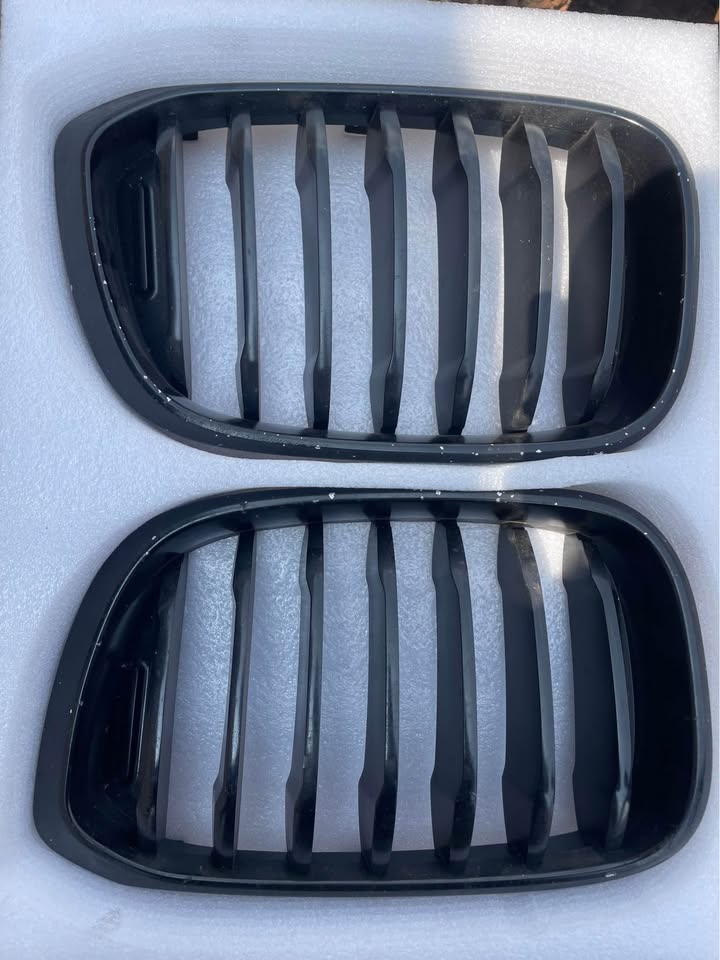 BMW F32 Grille, Diffuser, F30 Mirror Covers, Assorted BMW Grilles - Private Seller BMW F32 Grille, Diffuser, F30 Mirror Covers, Assorted BMW Grilles - Private Seller