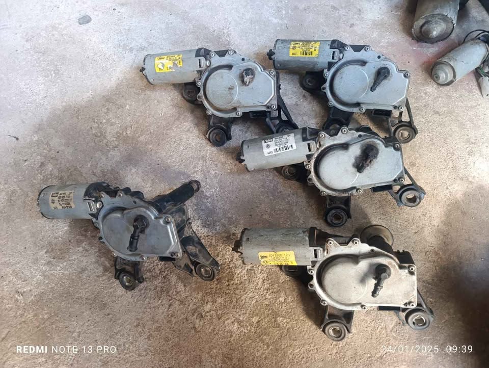VW Audi rear wiper motors - Private Seller VW Audi rear wiper motors - Private Seller