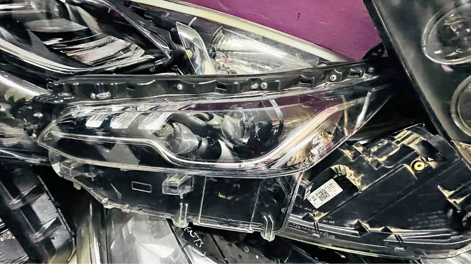 Toyota Fortuner GD6 LED HEADLIGHT - Private Seller Toyota Fortuner GD6 LED HEADLIGHT - Private Seller