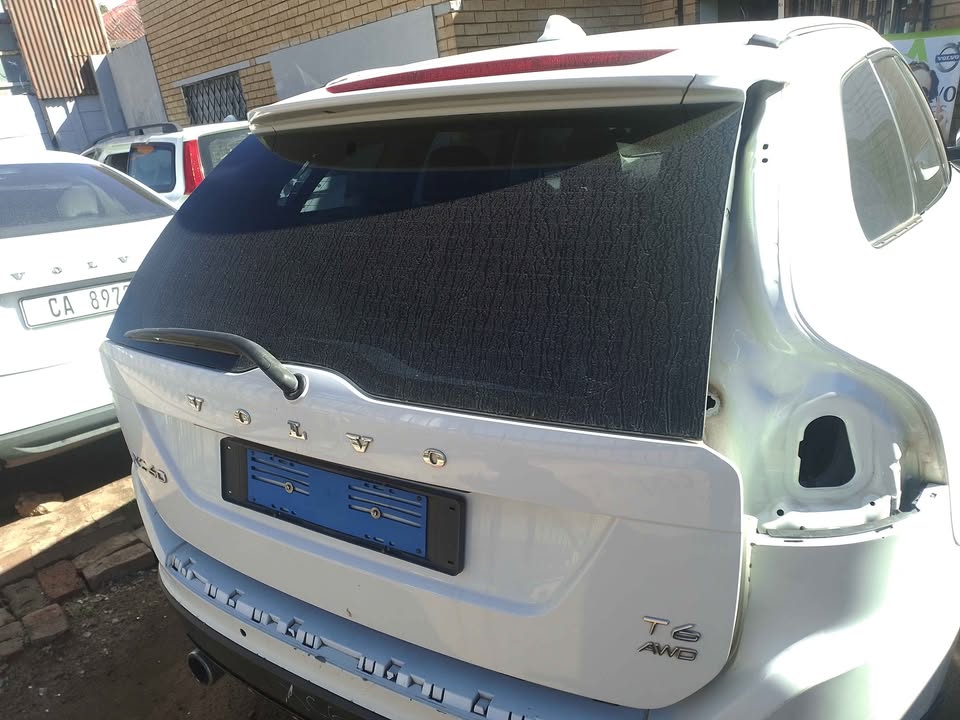 VOLVO XC60 2012 TAILGATE FOR SALE °¦°DELIVERY AVAILABLE COUNTRY WIDE°¦° - Private Seller VOLVO XC60 2012 TAILGATE FOR SALE °¦°DELIVERY AVAILABLE COUNTRY WIDE°¦° - Private Seller
