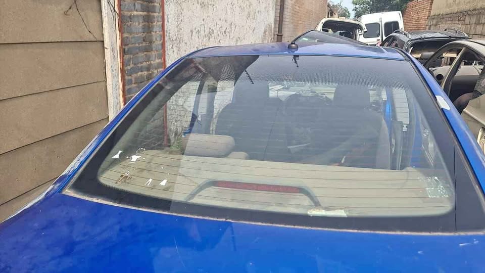 Chevrolet sonic rear windscreen