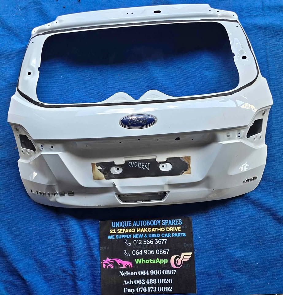 Ford Everest Limited Tailgate Ford Everest Limited Tailgate