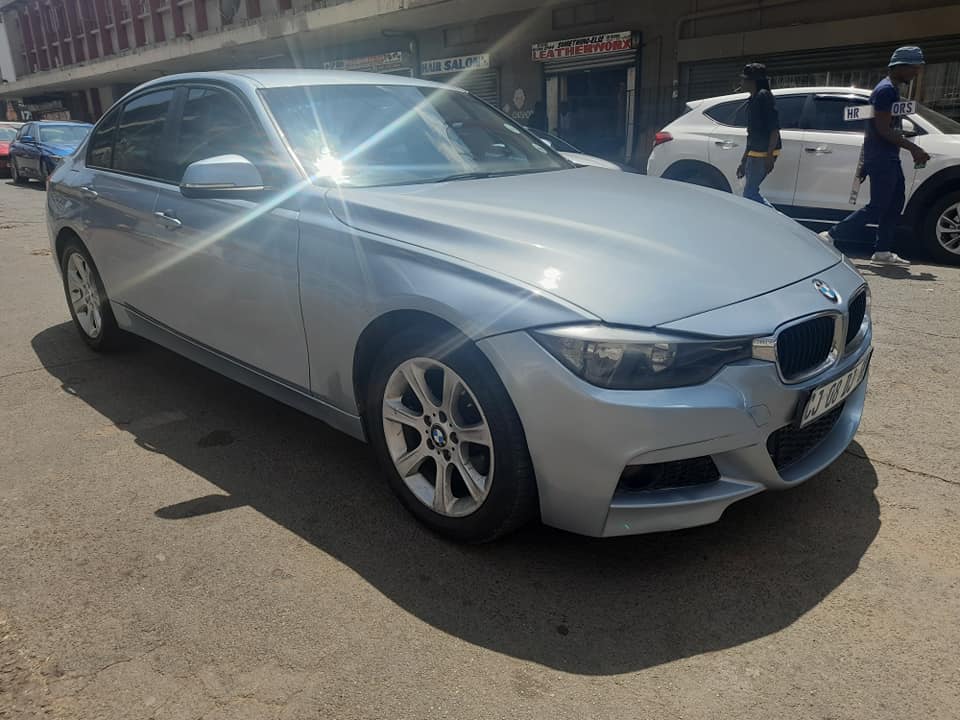 2013 BWM 3 series 320i Manual  Available Call Leon on