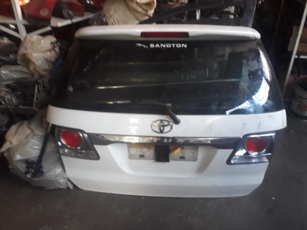 Toyota Hilux/Fortuner Doors and Tailgate for Sale - Private Seller Toyota Hilux/Fortuner Doors and Tailgate for Sale - Private Seller