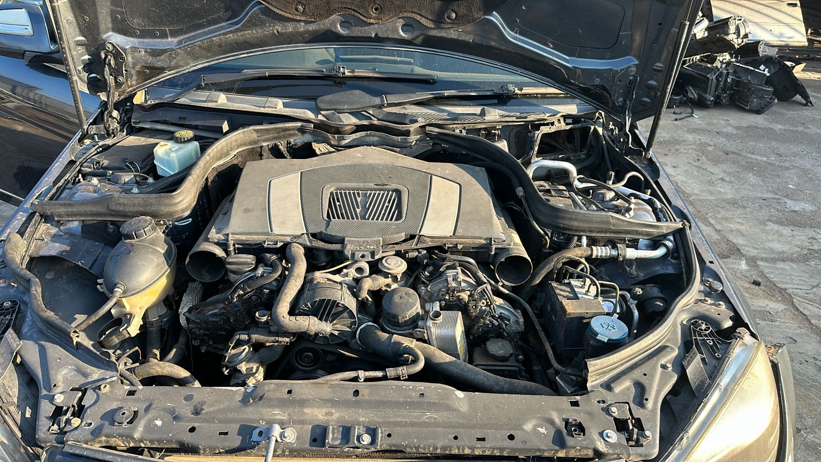 Mercedes W204 350 m272 Strippiing For Spares @German Age - Private Seller Mercedes W204 350 m272 Strippiing For Spares @German Age - Private Seller