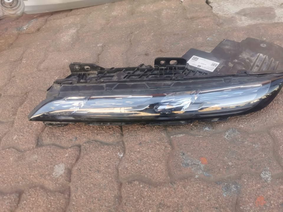BMW G07 left headlight - Private Seller BMW G07 left headlight - Private Seller