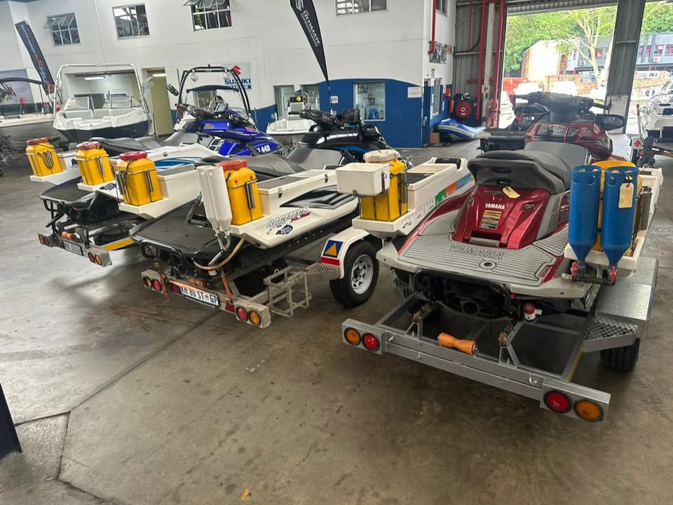 2015 YAMAHA JET SKIS  WATERSKI DEEP SEA BOATS