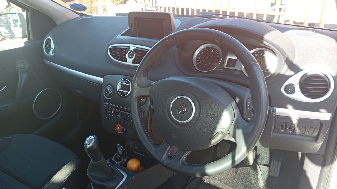 2009 Renault Clio 3 dynamic TomTom Edition, millage: urgent sale