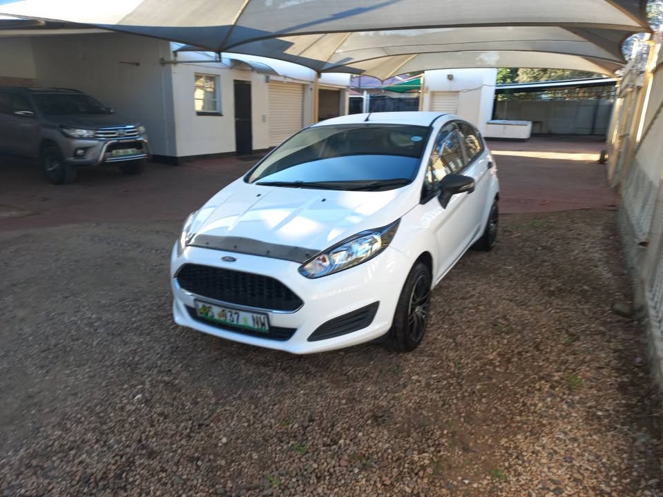 2017 Ford Fiesta 1.4 Ambiente White