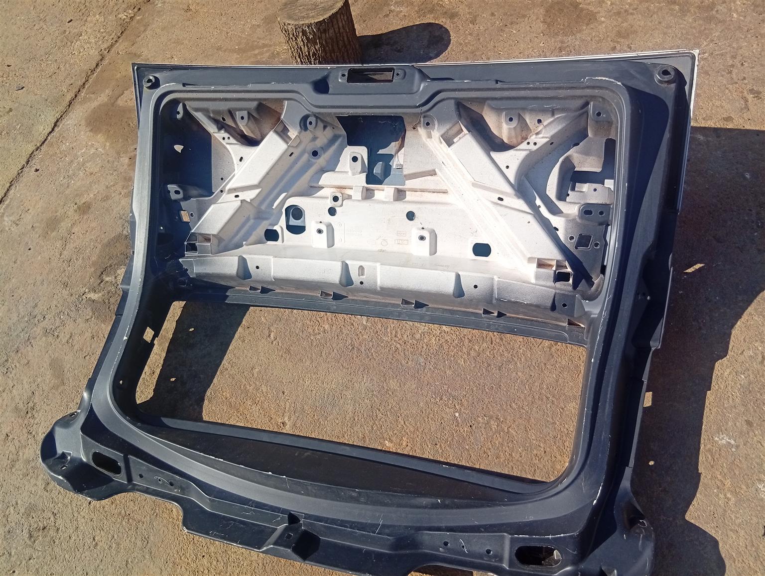 2018-2024 range rover Evoque tailgate for sale - Private Seller