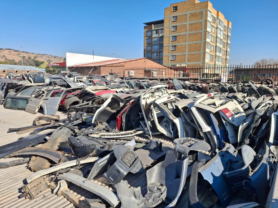 Jeep, Dodge & Chrysler — Used Body Spare Parts for Sale - Private Seller