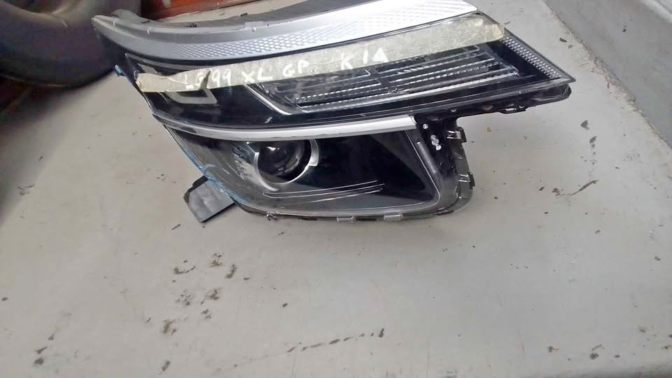 Kia seltos headlight