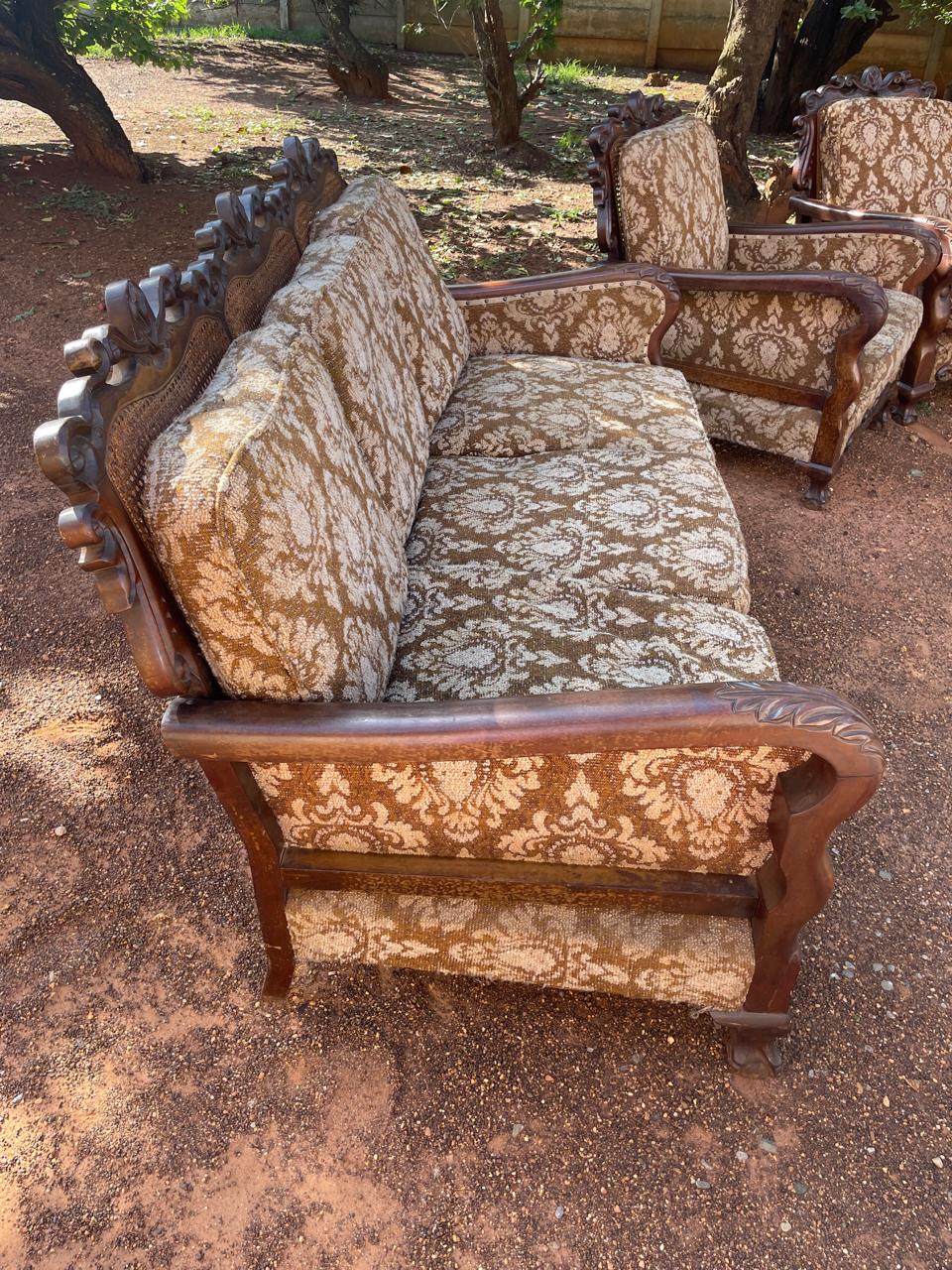 Vintage Lounge Suite for sale Vintage Lounge Suite for sale