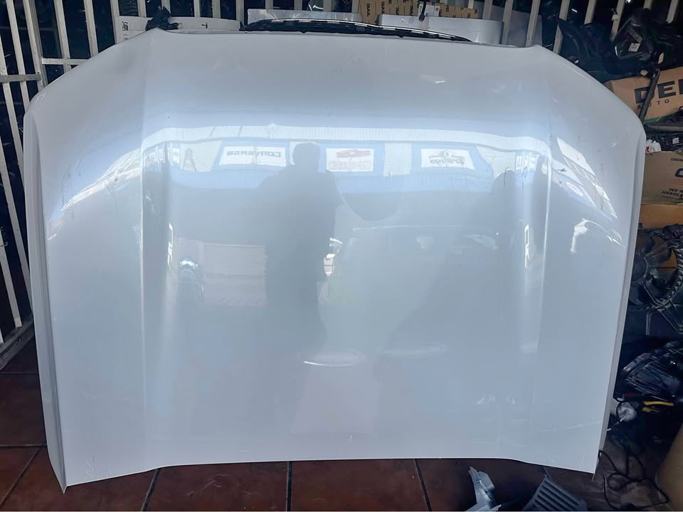 2025 Toyota Prado bonnet - Private Seller 2025 Toyota Prado bonnet - Private Seller