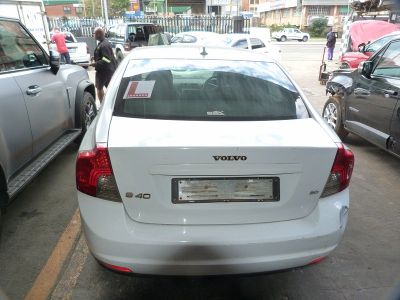 Volvo S40 2.0 Manual B4204S3 White - 2008 SPARESBOYZ STRIPPING FOR SPARES - Private Seller Volvo S40 2.0 Manual B4204S3 White - 2008 SPARESBOYZ STRIPPING FOR SPARES - Private Seller