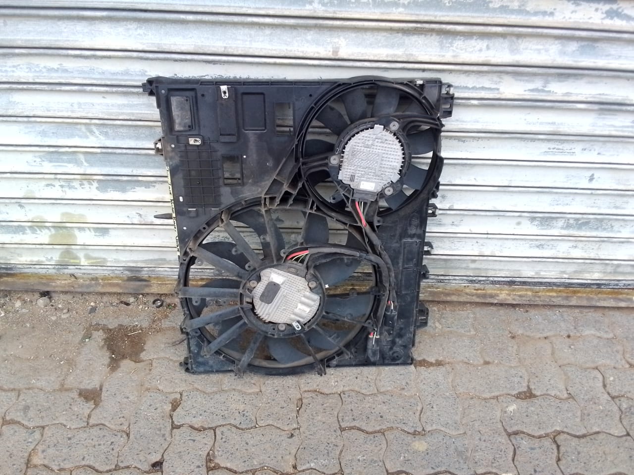 (2014-2018) RANGE ROVER VOQUE FANS FOR SALE - Private Seller (2014-2018) RANGE ROVER VOQUE FANS FOR SALE - Private Seller