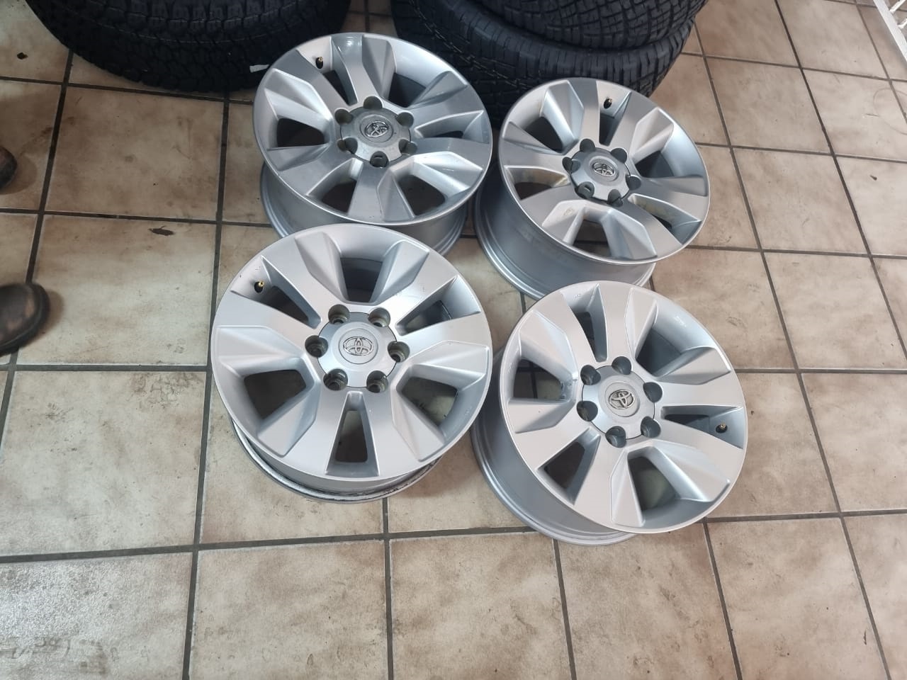 Toyota Hilux GD6 17" OEM mags set for - Private Seller Toyota Hilux GD6 17" OEM mags set for - Private Seller
