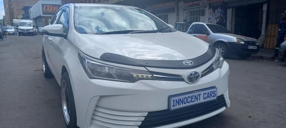 2021 TOYOTA COROLLA QUEST 1.8 PETROL, MANUAL, WHITE COLOUR, MILEAGE 45000KM