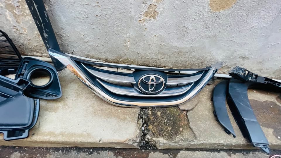 Toyota Starlet Grill - Private Seller Toyota Starlet Grill - Private Seller