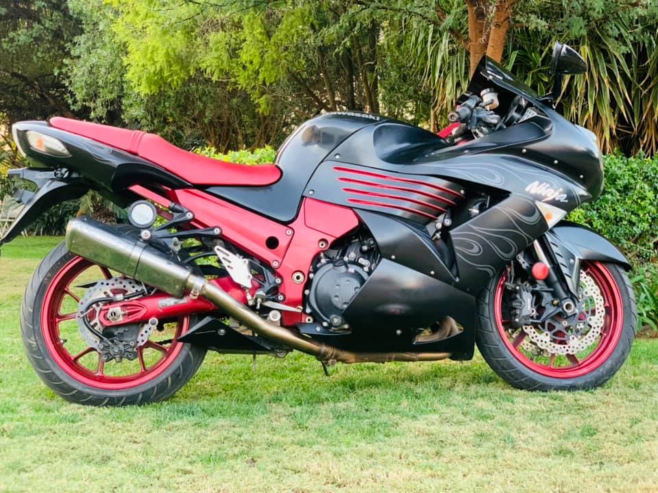 Used 2010 Kawasaki ZX-14 - 40 536km - SC Project Exhaust - Tinted