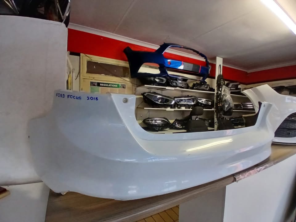 2018 FORD FOCUS REAR BUMPER FOR SALE - Private Seller