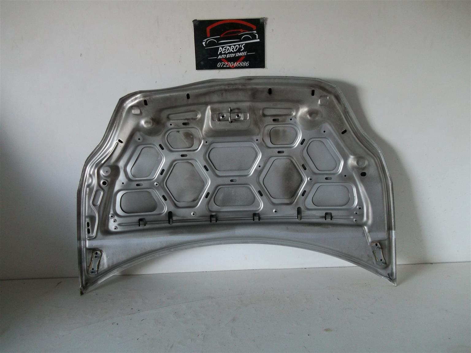 Ford Figo '10-'15 bonnet - Private Seller Ford Figo '10-'15 bonnet - Private Seller