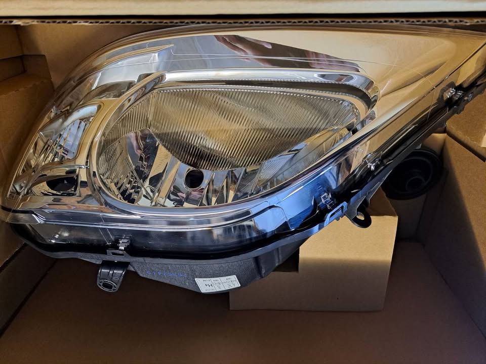 Nissan Np200 headlamps - Private Seller