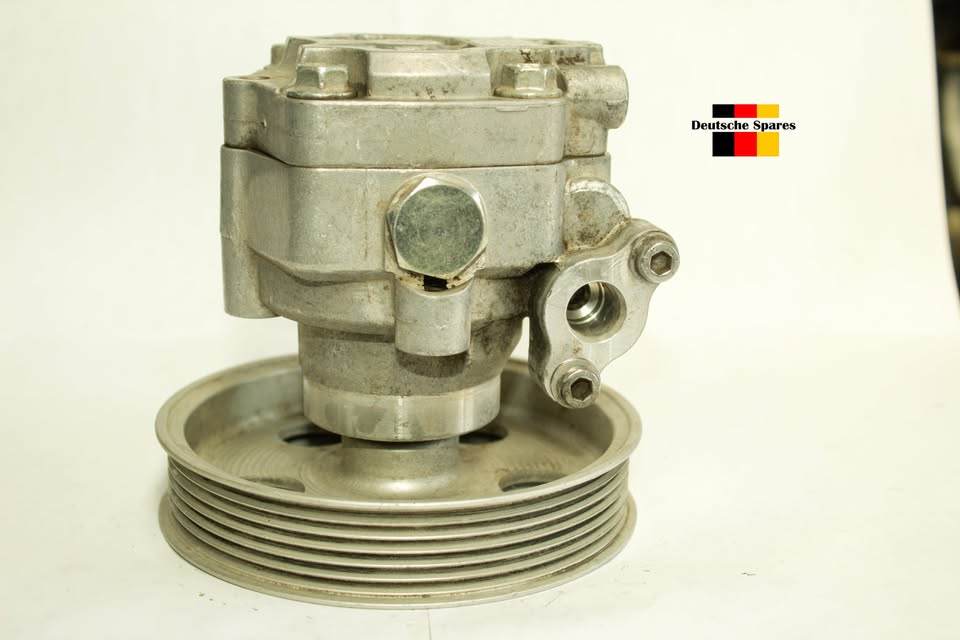 AUDI A4 A5 POWER STEERING PUMP - Private Seller