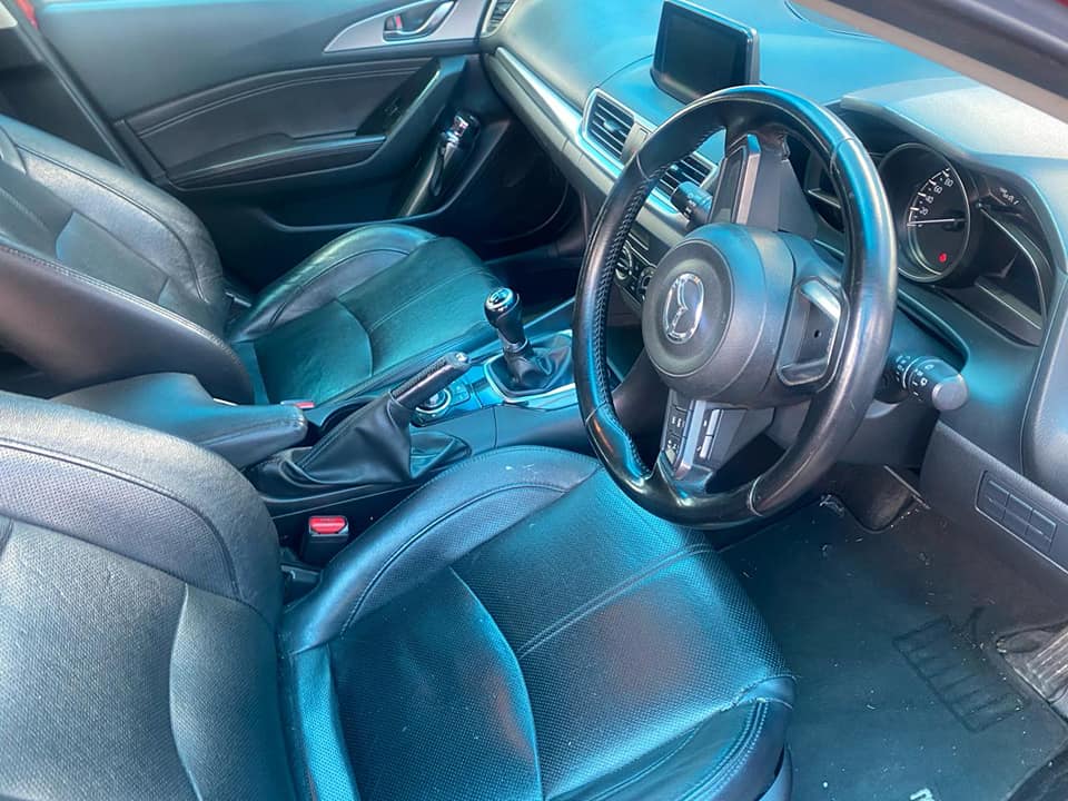 2016 MADZA3 1.6 DYNAMIC MANUAL