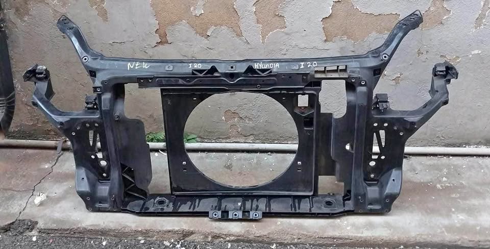 Hyundai i20 cradle - Private Seller Hyundai i20 cradle - Private Seller