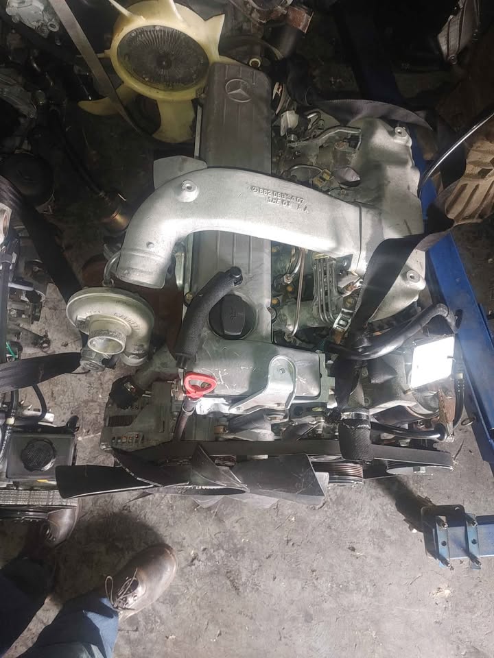 SSANGYONG MUSSO 662. 5CYLINDER FRONT SUMP DIESEL ENGINE FOR SALE - Private Seller