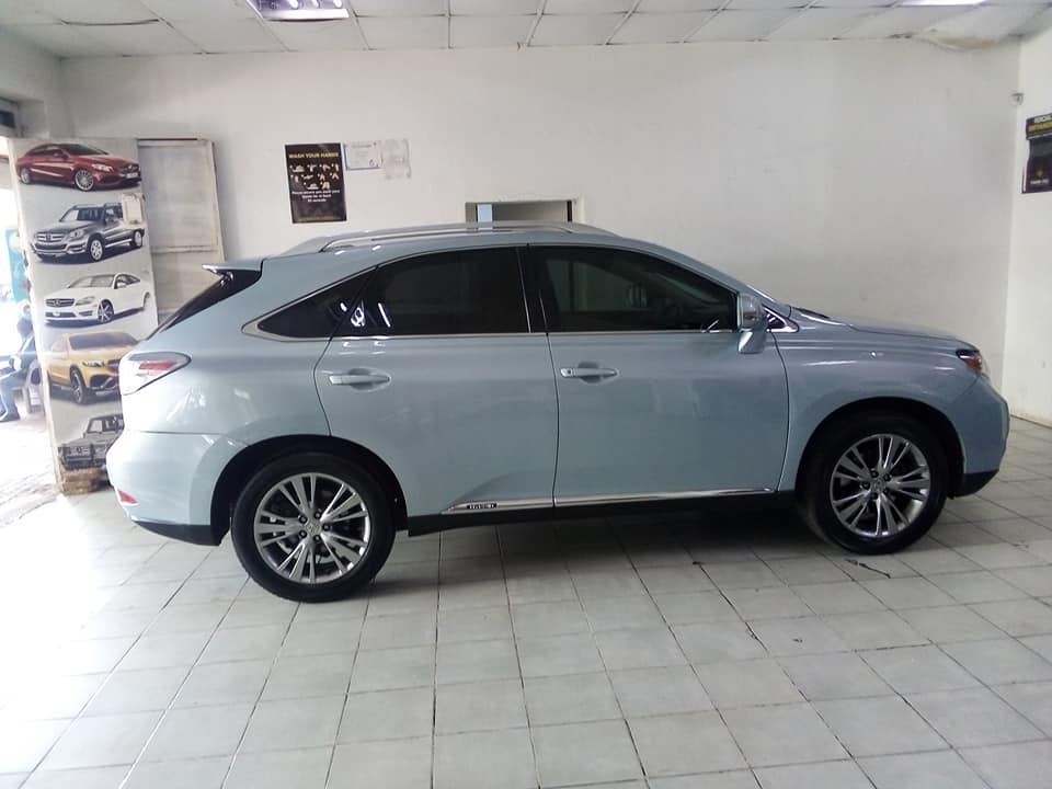 2010 Lexus Hybrid 450  Silver Blue,Petrol Automatic, Sunroof, Leather interior Reverse Camera