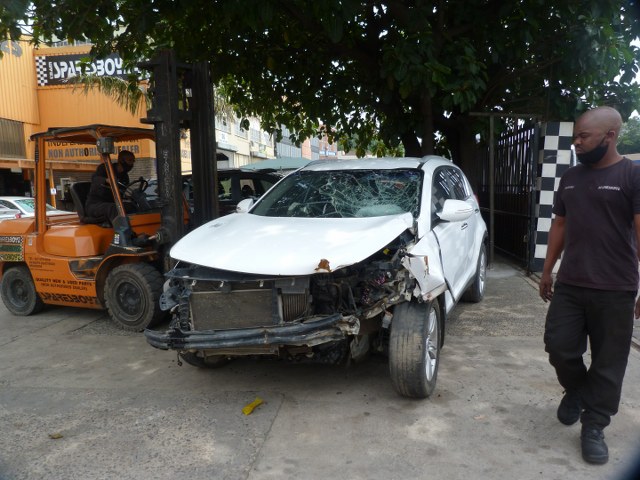 Stripping for spares / KIA SPORTAGE 2.0L DIESEL AUTO - Private Seller Stripping for spares / KIA SPORTAGE 2.0L DIESEL AUTO - Private Seller