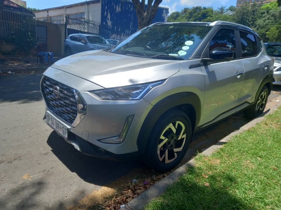 2022 Nissan Magnite CVT 1.0 T Petrol, Automatic, Silver Color, Mileage 36000kms