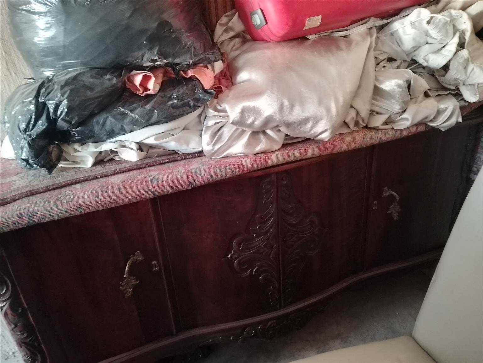 Antic Simon Van Der Stel side cupboard and Console