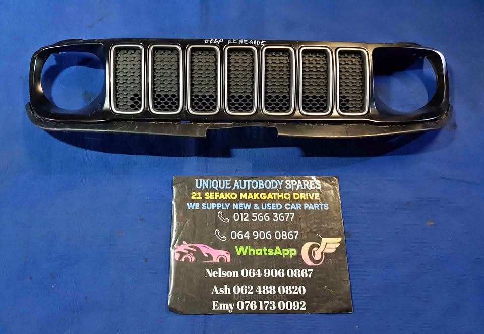 Jeep Renegade Main Front Grill - Private Seller