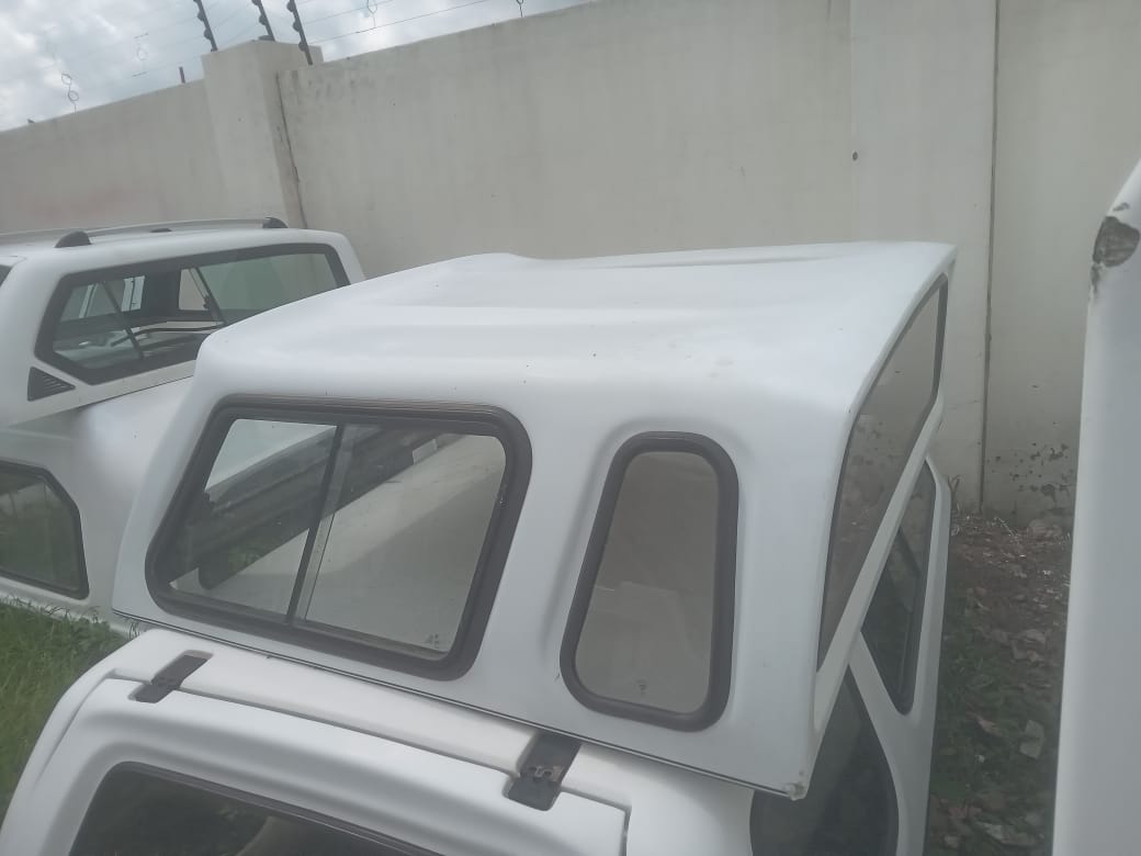 Nissan NP300 Double Cab Canopy - Private Seller