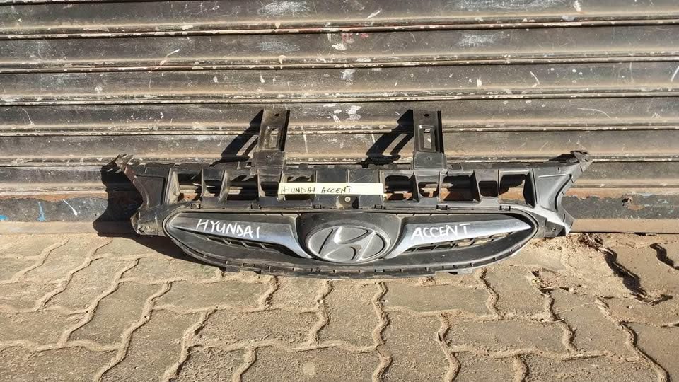 Hyundai Accent grill - Private Seller